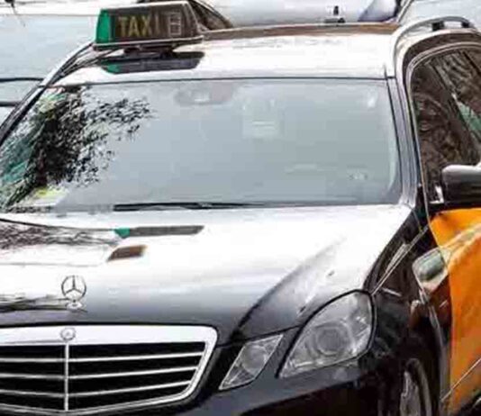 Élite Taxi propone subir un 9,4% las tarifas en Barcelona en 2027 Asociaciones y empresas de intermediación piden suspender la tarifa 3 del taxi
