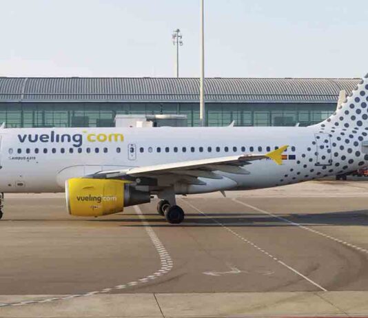 12 heridos en un accidente de autobús en el Aeropuerto de El Prat Vueling cancela 25 vuelos programados en El Prat el 1 de noviembre
