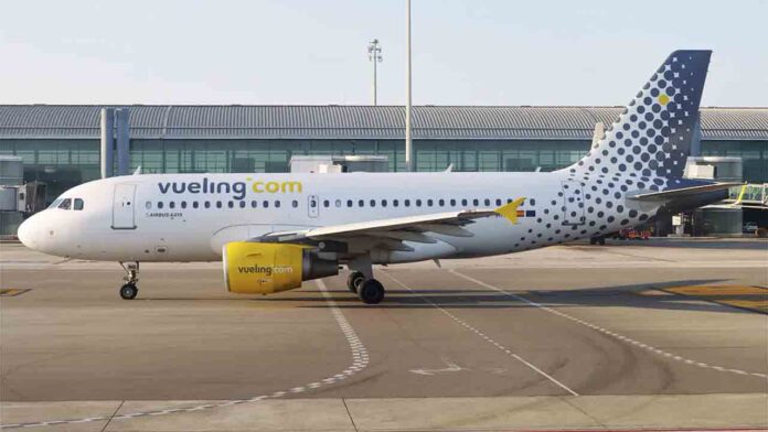 Vueling cancela 25 vuelos programados en El Prat el 1 de noviembre