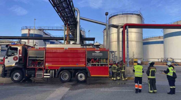 Activada una alerta por escape de gas en el Puerto de Barcelona Activada una alerta por escape de gas en el Puerto de Barcelona