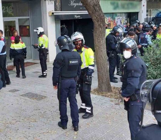 84 identificados y 4 detenidos en un after del Eixample 84 identificados y 4 detenidos en un after del Eixample