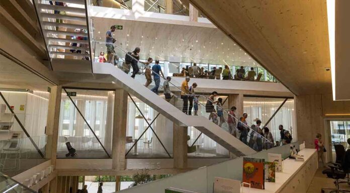 Huelga en las bibliotecas de Barcelona este 7 de octubre Impulso en las bibliotecas con el nuevo plan director