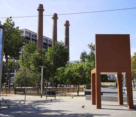 Investigan una agresión sexual a una mujer transexual en las Tres Chimeneas Piden cerrar de noche los jardines de las Tres Chimeneas por las constantes peleas