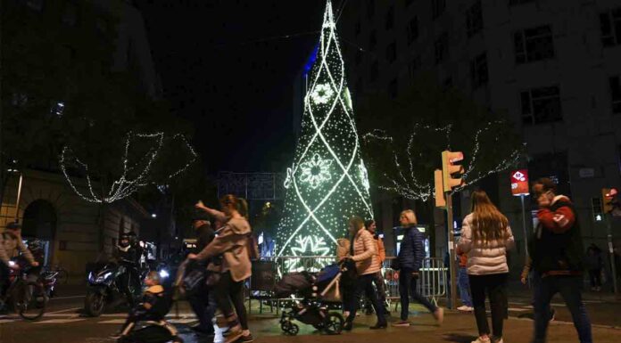 Barcelona enciende las luces de Navidad 2022 en Nou Barris Navidad 2022 en Nou Barris