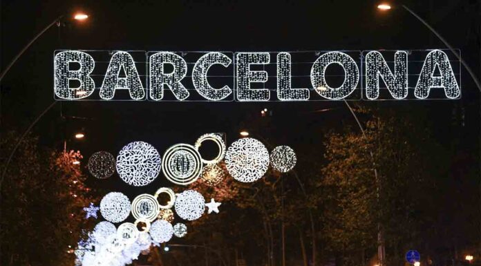 El Ayuntamiento ahorrará un 31% de consumo eléctrico del alumbrado navideño El Ayuntamiento ahorrará un 31% de consumo eléctrico del alumbrado navideño