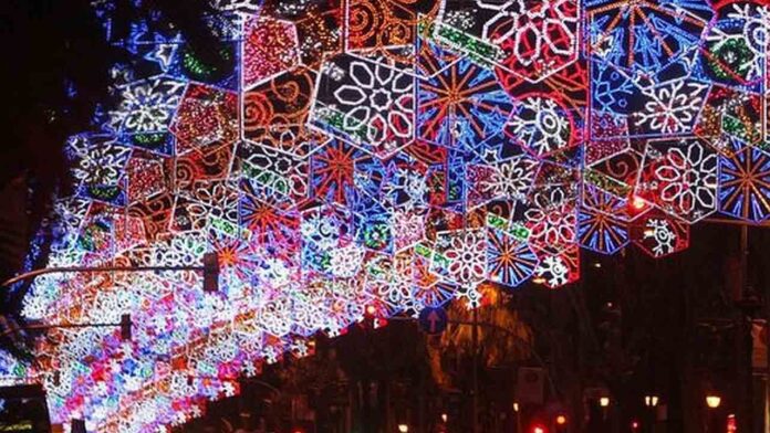 El alumbrado navideño un nuevo icono de la ciudad de Barcelona
