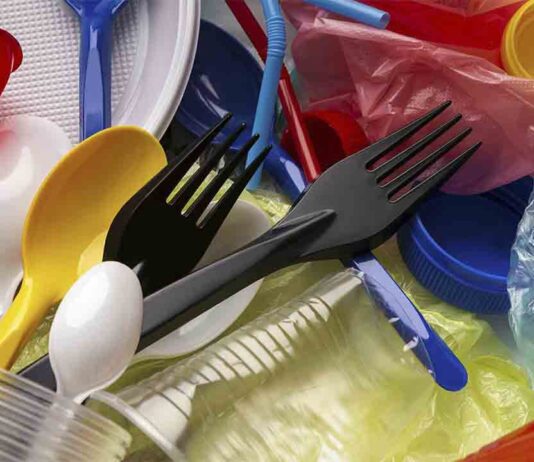 Bonificación del Ayuntamiento a los establecimientos que reduzcan plástico desechable Bonificación del Ayuntamiento a los establecimientos que reduzcan plástico desechable