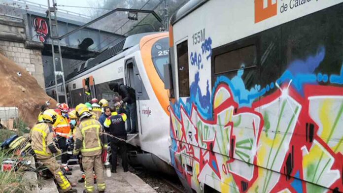 70 heridos por el choque de dos trenes en la estación de Montcada