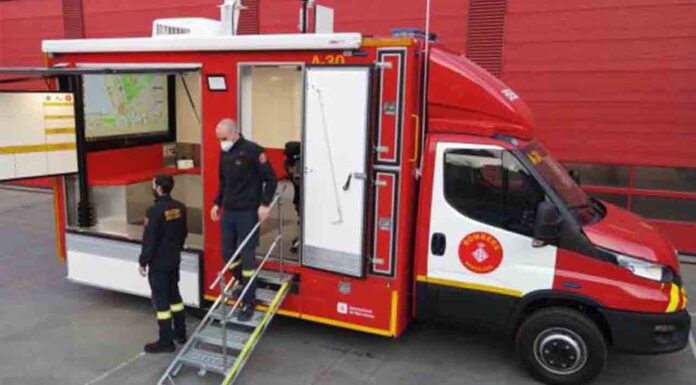 Incendio en una vivienda de Ciutat Vella Los Bomberos inician su campaña de invierno para prevenir incendios en viviendas