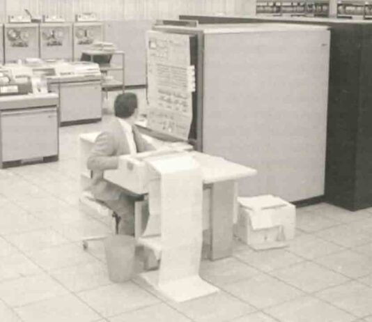 El ayuntamiento dice adiós al Mainframe, el ordenador con 50 años de trabajo El ayuntamiento dice adiós al Mainframe, el ordenador con 50 años de trabajo