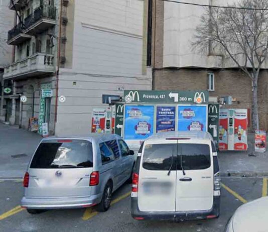 Encuentran un muerto colgado de un árbol en Sagrada Familia Encuentran un muerto colgado de un árbol en Sagrada Familia