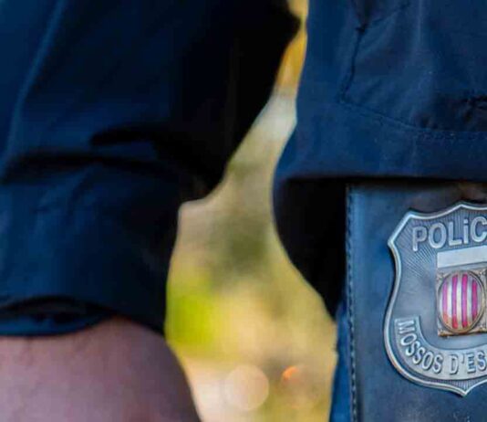 Pillados in-fraganti al escalar por la fachada de una vivienda en Sarrià Pillados in-fraganti al escalar por la fachada de una vivienda en Sarrià