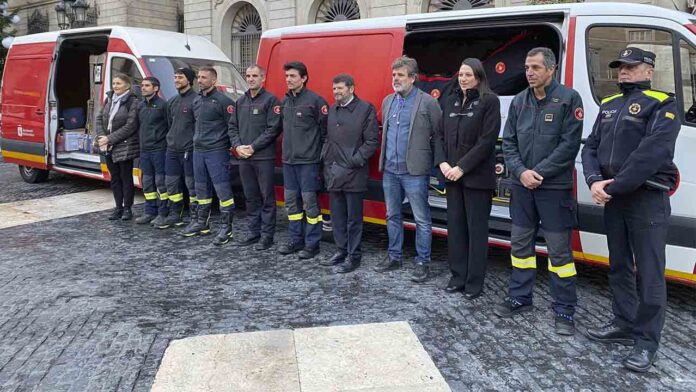 Sale de Barcelona un convoy de ayuda humanitaria a Kiiv con generadores de electricidad