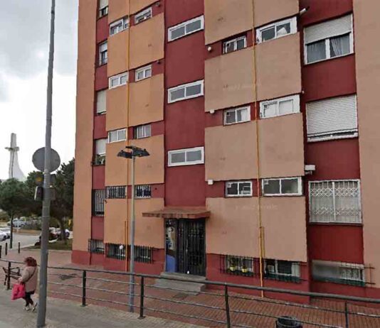 Denuncian irregularidades por un desahucio en Ciutat Meridiana Denuncian irregularidades por un desahucio en Ciutat Meridiana