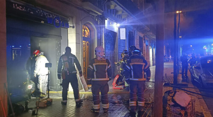 Cinco incendios en una sola noche en Barcelona Cinco incendios en una sola noche en Barcelona