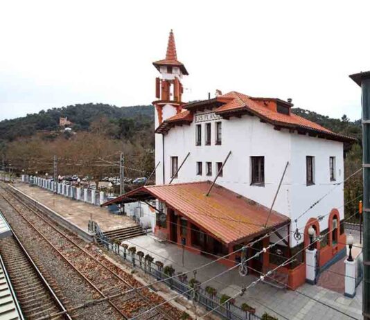 El edificio de la estación de Les Planes recuperará su aspecto original El edificio de la estación de Les Planes recuperará su aspecto original