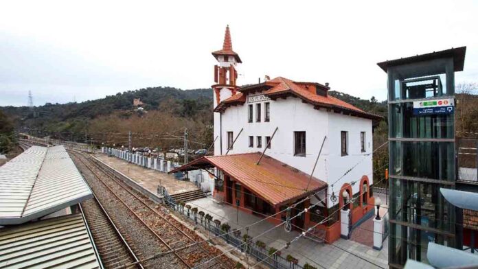 El edificio de la estación de Les Planes recuperará su aspecto original