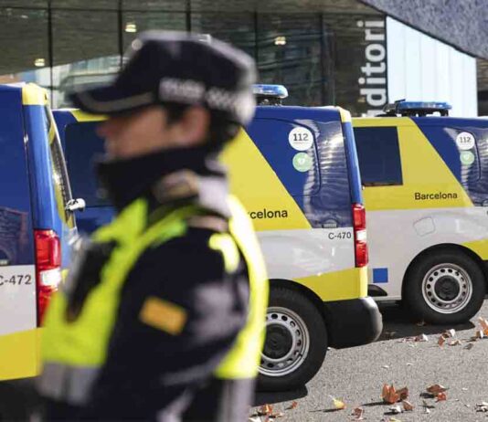 La Guardia Urbana incorpora 10 nuevas furgonetas eléctricas La Guardia Urbana incorpora 10 nuevas furgonetas eléctricas