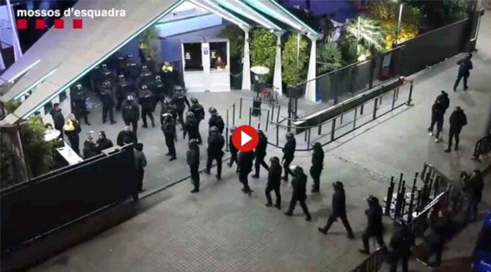 Los Mossos realizan una macroredada en la discoteca Waka de Sant Quirze del Vallès Los Mossos realizan una macroredada en la discoteca Waka de Sant Quirze del Vallès