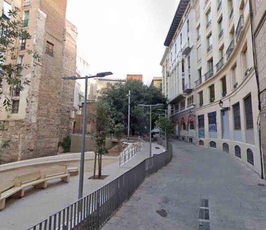 La calle Sotstinent Navarro tendrá uso preferente como patio de la escuela Baixeras La calle Sotstinent Navarro tendrá uso preferente como patio de la escuela Baixeras