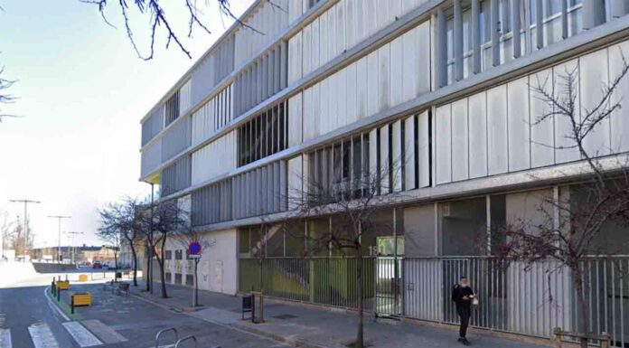Barcelona compra 170 viviendas públicas de Regesa para evitar su privatización Barcelona compra 170 viviendas públicas de Regesa para evitar su privatización