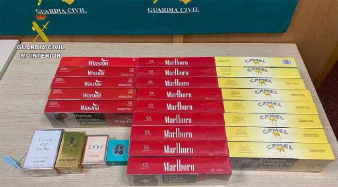 Detenido un trabajador en el aeropuerto de El Prat por robar tabaco y perfumes Detenido un trabajador en el aeropuerto de El Prat por robar tabaco y perfumes