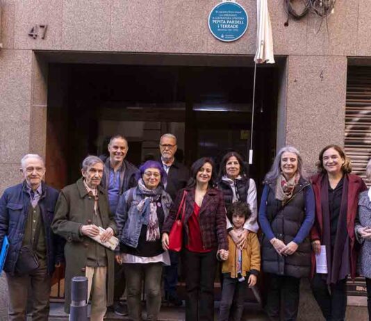 Gràcia dedica una placa en recuerdo de Pepita Pardell i Terrade Gràcia dedica una placa en recuerdo de Pepita Pardell i Terrade