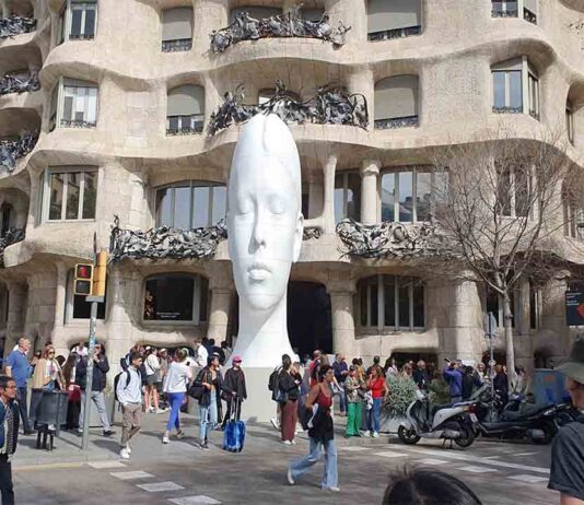 Jaume Plensa, Poesía del Silencio, en La Pedrera Jaume Plensa, Poesía del Silencio, en La Pedrera