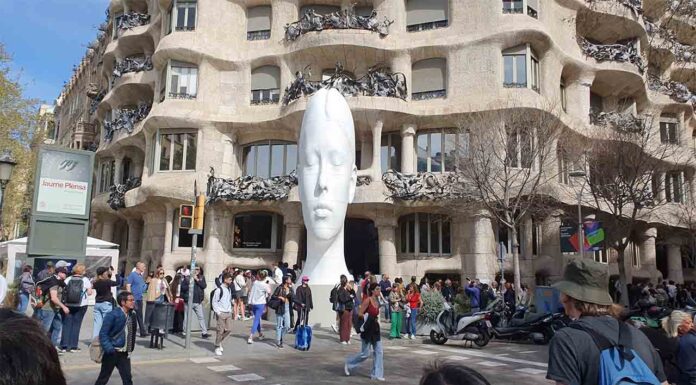 Jaume Plensa, Poesía del Silencio, en La Pedrera Jaume Plensa, Poesía del Silencio, en La Pedrera