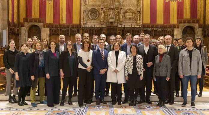 La alcaldesa Ada Colau reivindica más poder para las ciudades europeas La alcaldesa Ada Colau reivindica más poder para las ciudades europeas