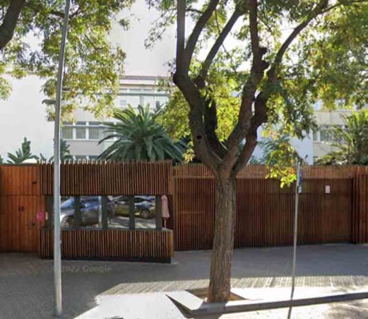 Denuncian a un monitor del Liceu Francès por abusos sexuales a dos niñas Denuncian a un monitor del Liceu Francès por abusos sexuales a dos niñas