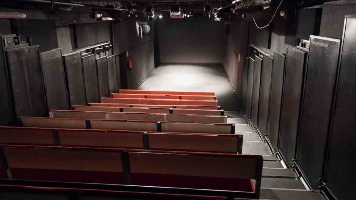 El Ayuntamiento adquirirá el Antic Teatre para garantizar su continuidad