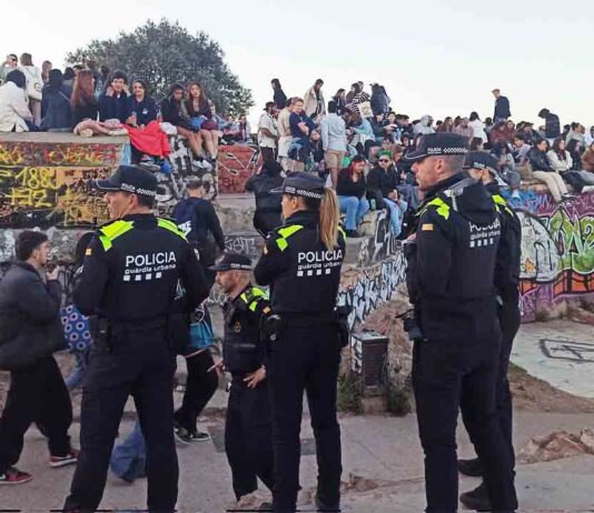 Los Bunkers del Carmel cerrarán cada tarde a partir del 2 de mayo Vuelven a desalojar los bunkers del Carmel por la masificación de turistas