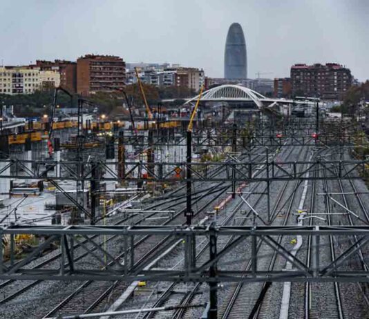 Barcelona impulsará una nueva red de calor y frío en la Estació de la Sagrera Barcelona impulsará una nueva red de calor y frío en la Estació de la Sagrera