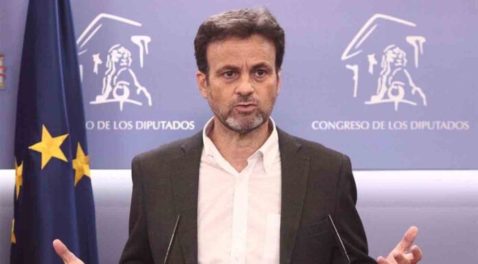 Podemos pide a Marlaska investigar el bulo de los 1.600 magrebíes empadronados en un piso Podemos pide a Marlaska investigar el bulo de los 1.600 magrebíes empadronados