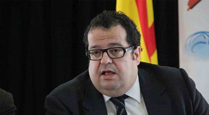 El Conseller de Interior explicará los abusos sexuales a cinco Mosses por parte de un médico El Conseller de Interior explicará los abusos sexuales a cinco Mosses por parte de un médico