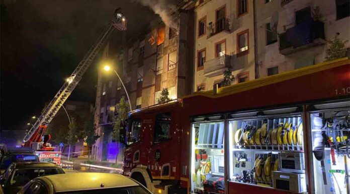 Muere una persona en el incendio de una vivienda en Manresa Muere una persona en el incendio de una vivienda en Manresa
