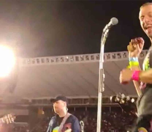 Coldplay dedica su concierto a Tina Turner ante 55.000 personas Coldplay dedica su concierto a Tina Turner ante 55.000 personas