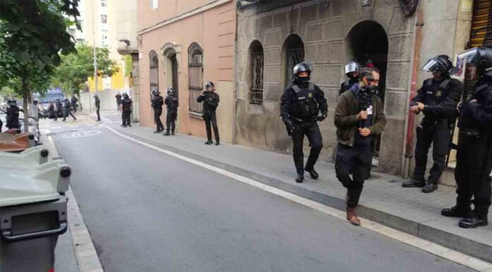 Desahucian familias vulnerables con menores en el barrio de La Salut Desahucian familias vulnerables con menores en el barrio de La Salut