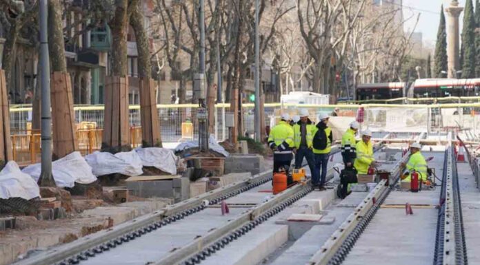 Lepanto y Padilla en Diagonal estarán cortadas hasta julio por las obras del tranvía Lepanto y Padilla en Diagonal estarán cortadas hasta julio por las obras del tranvía