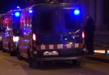 Despliegue policial en Poblenou por intento de desahucio Los Mossos no dejarán que la ultraderecha Desokupa acceda a la plaza Bonanova