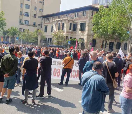 Manifestación de conductores para reclamar la jubilación a los 60 años Manifestación de conductores para reclamar la jubilación a los 60 años