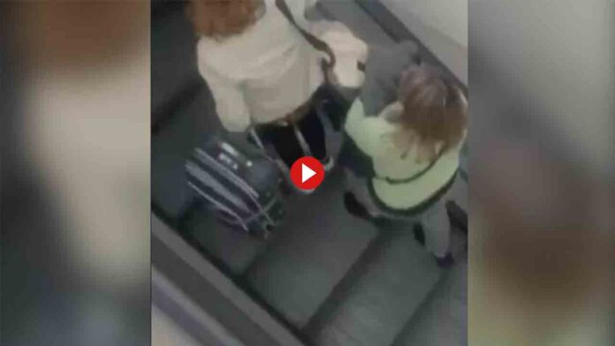 Pillada una mujer robando una cartera en la estación de Sants