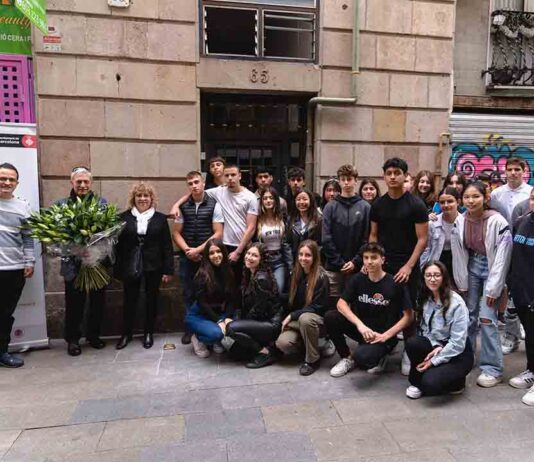 Un adoquín en Ciutat Vella recuerda a Eliseu Villalba Nebot, represaliado por los nazis Un adoquín en Ciutat Vella recuerda a Eliseu Villalba Nebot, represaliado por los nazis