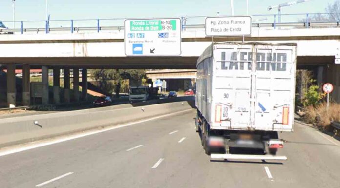 Veto a los camiones pesados en el paseo de la Zona Franca Veto a los camiones pesados en el paseo de la Zona Franca