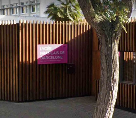 El juez envía a prisión al monitor del Liceu Francès por agresión sexual El juez envía a prisión al monitor del Liceu Francès por agresión sexual