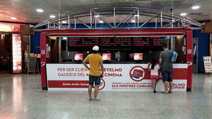 Cierran los Cines Yelmo del Centre de la Vila, tras 27 años
