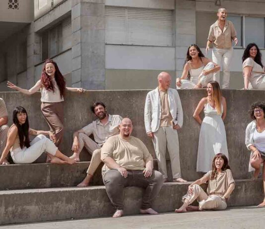 LIVE CHOIR, la primera propuesta profesional del gospel-funk llega al Paralelo LIVE CHOIR, la primera propuesta profesional del gospel-funk llega al Paralelo