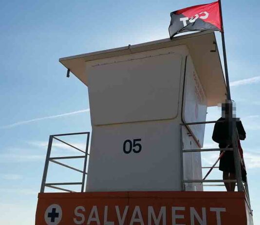 Los socorristas llegan a un acuerdo y desconvocan la huelga Huelga indefinida de los socorristas reclamando la falta de personal