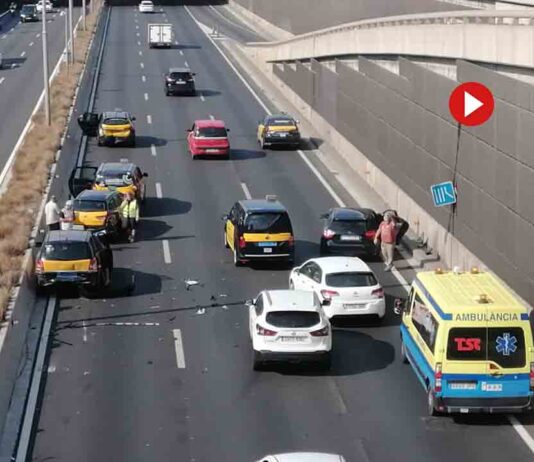 Accidente múltiple en la C31 en la Granvia de Hospitalet Accidente múltiple en la C31 en la Granvia de Hospitalet